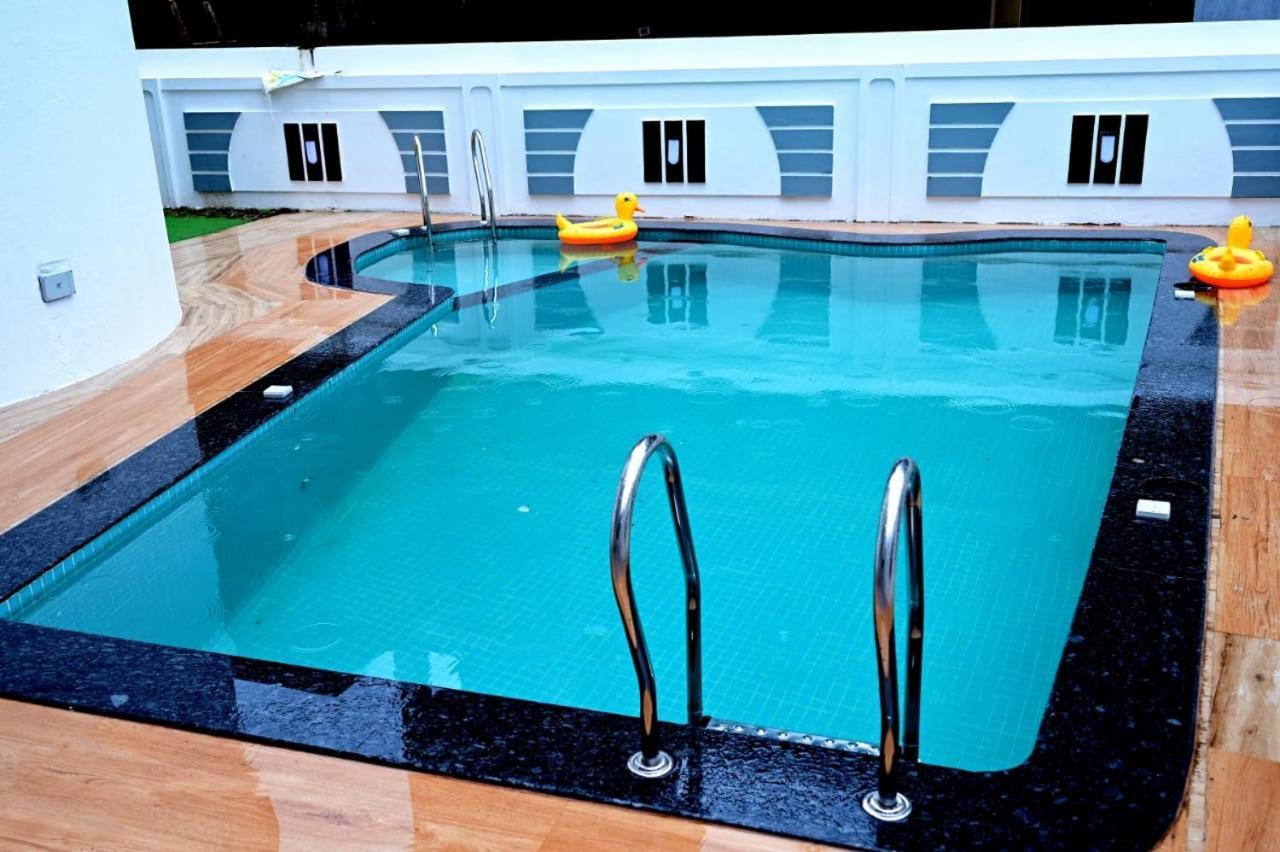 White House Villa-Private Pool Navelim エクステリア 写真