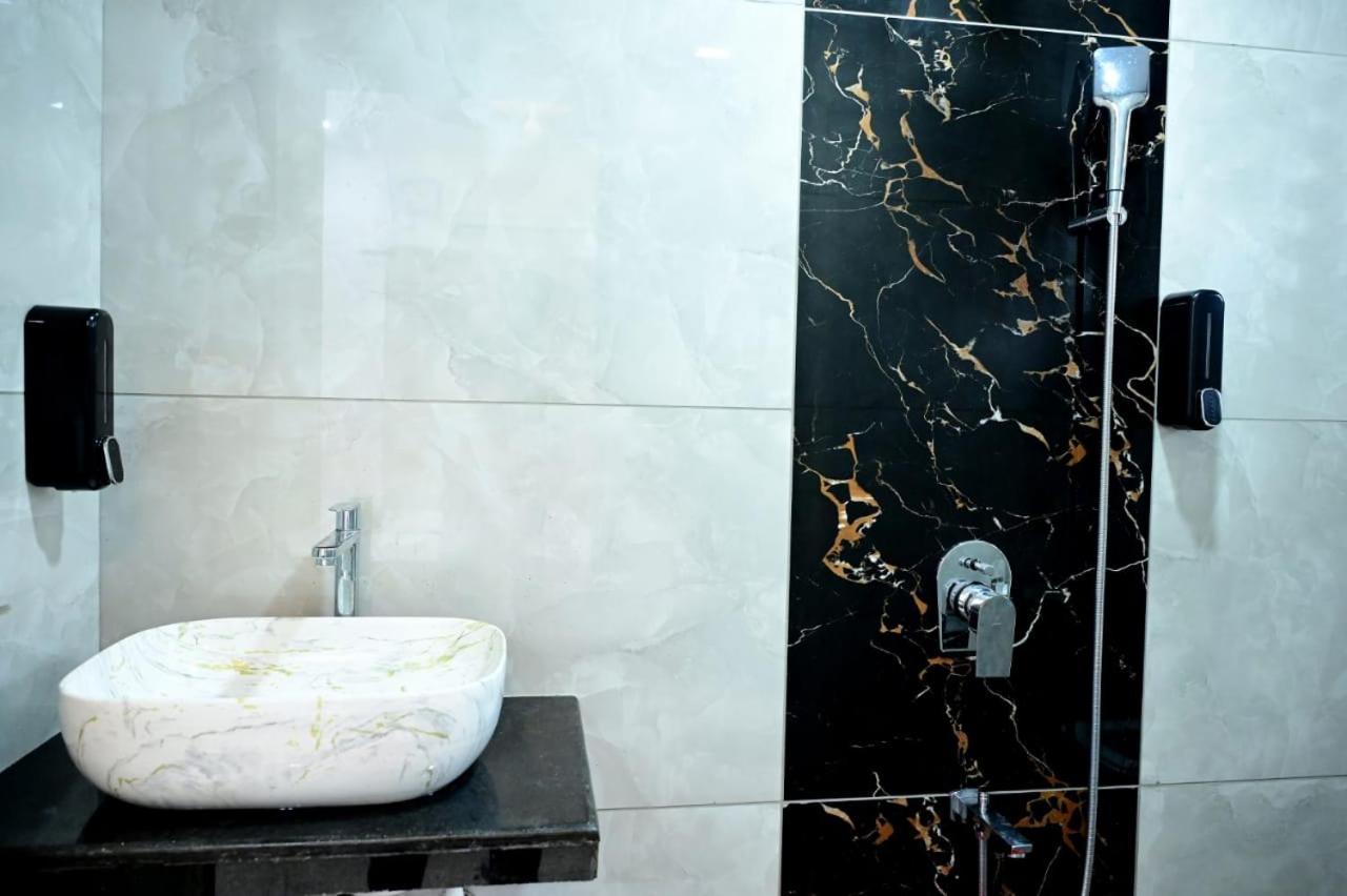 White House Villa-Private Pool Navelim エクステリア 写真