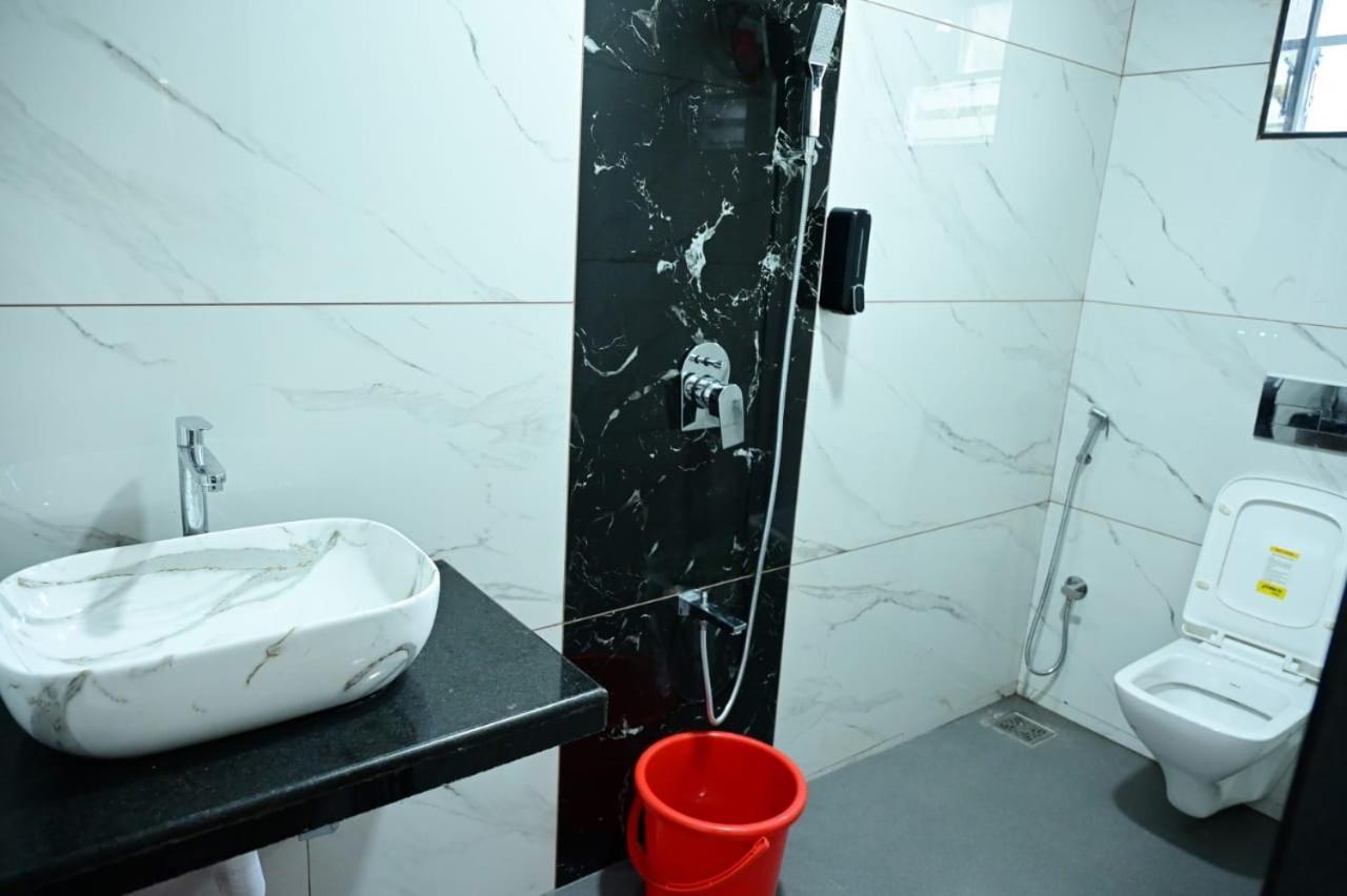 White House Villa-Private Pool Navelim エクステリア 写真