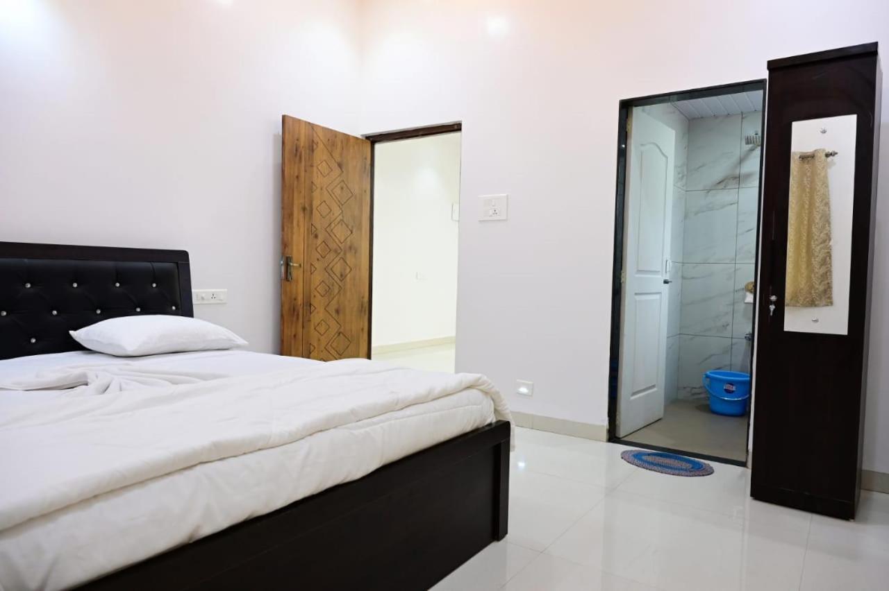 White House Villa-Private Pool Navelim エクステリア 写真