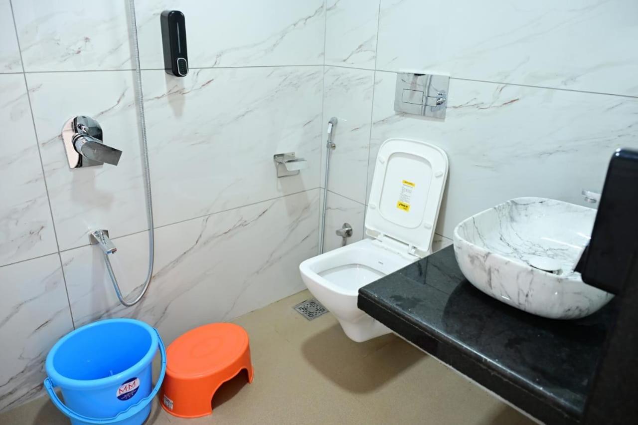 White House Villa-Private Pool Navelim エクステリア 写真