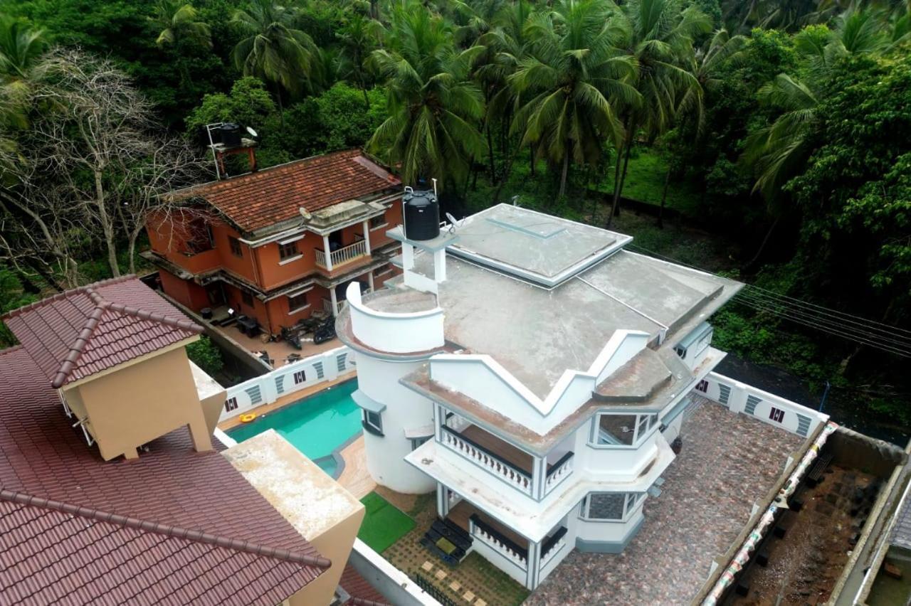White House Villa-Private Pool Navelim エクステリア 写真